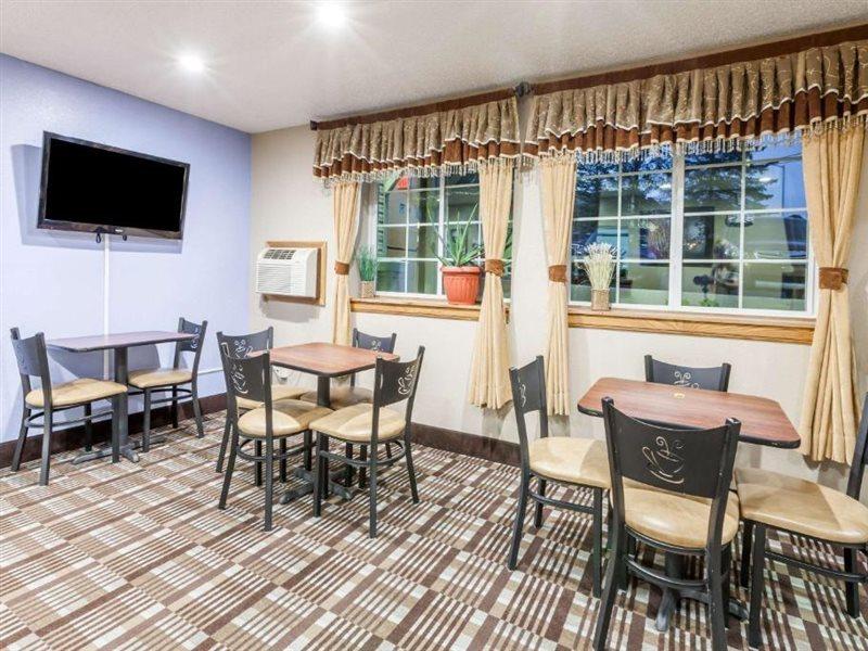 Super 8 By Wyndham Johnstown/Gloversville Εξωτερικό φωτογραφία