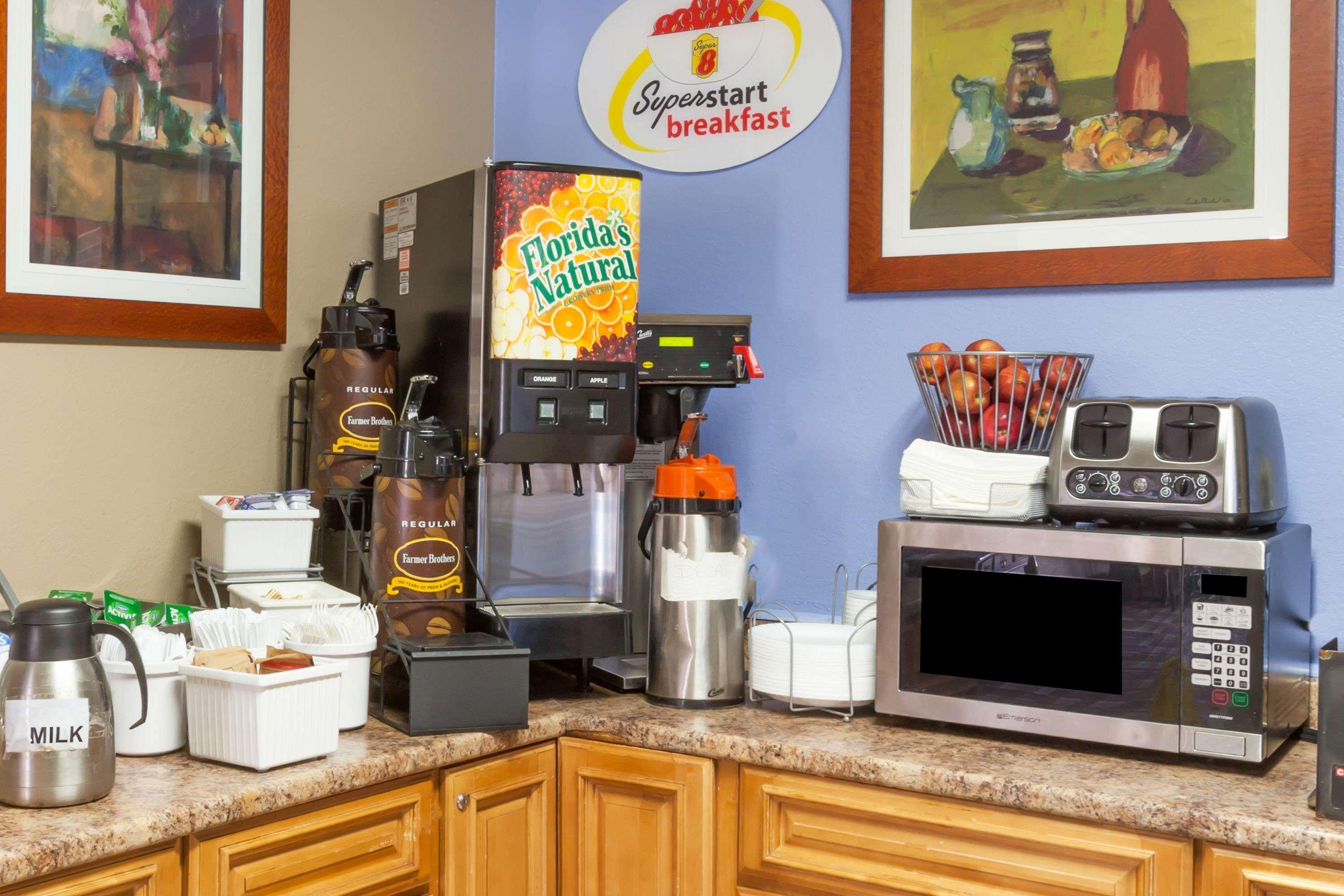 Super 8 By Wyndham Johnstown/Gloversville Εξωτερικό φωτογραφία