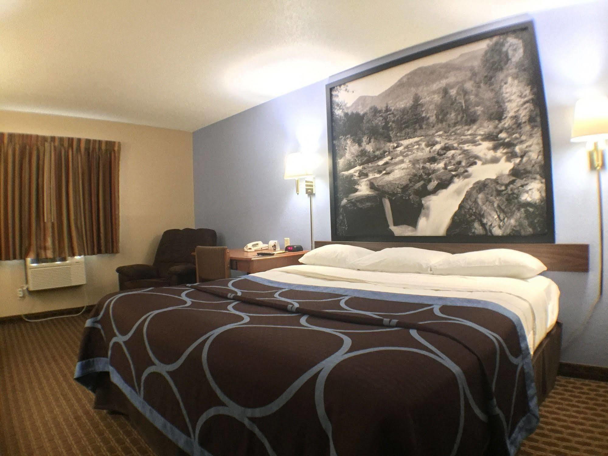 Super 8 By Wyndham Johnstown/Gloversville Εξωτερικό φωτογραφία